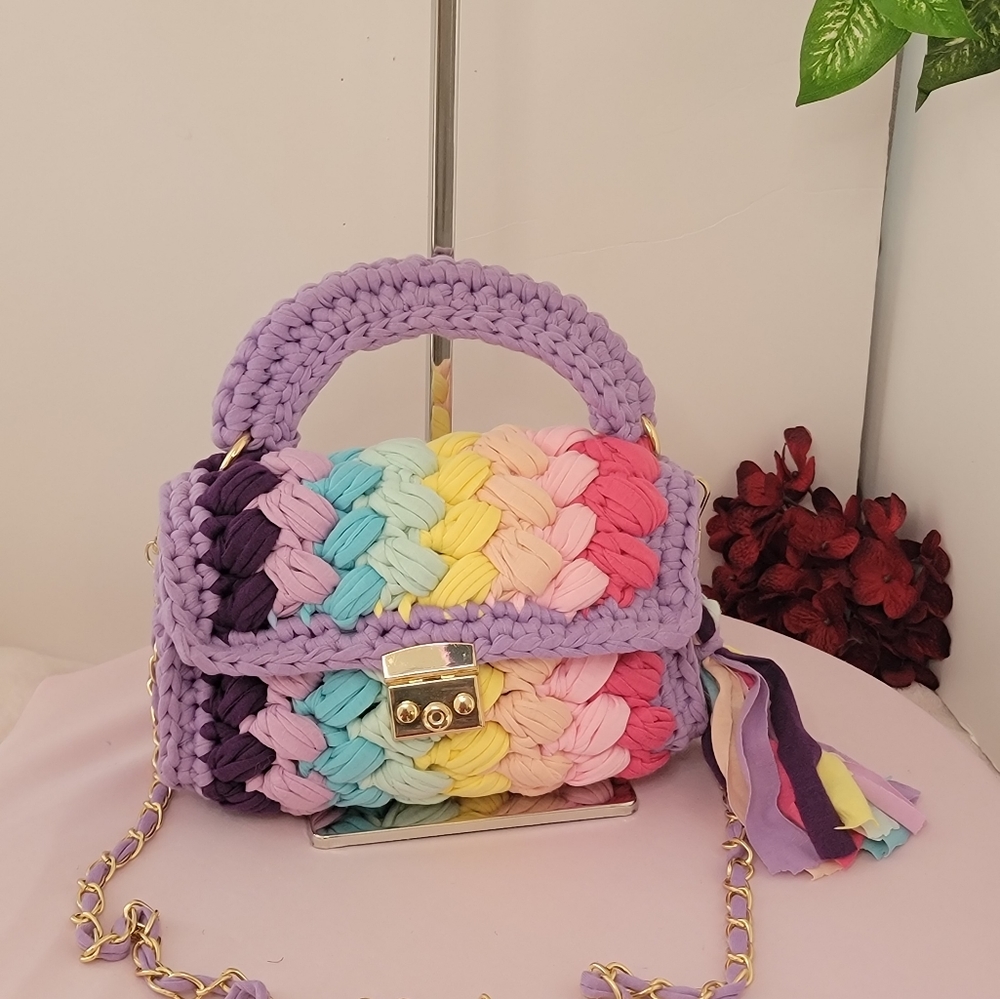 ❤️NWOT Wooven Crossbody bag.